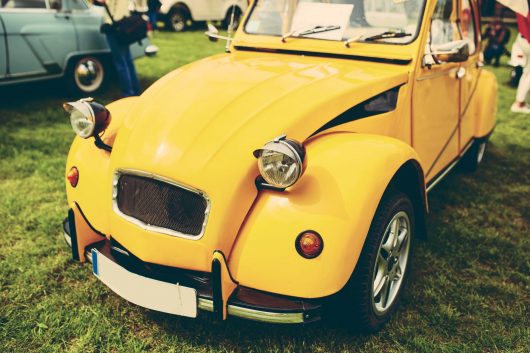 2cv-jaune-freepik