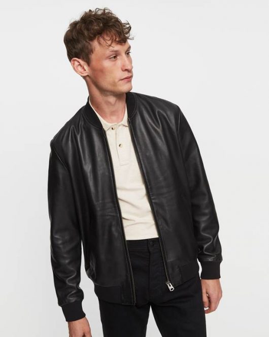 4e76b06d-f7a8-4c3e-8279-f927f919321e-lhclc001_0625_4568