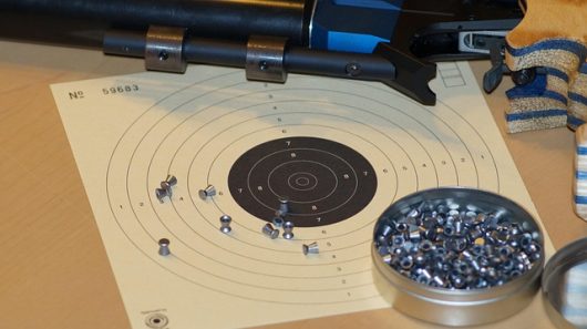 air-pistol-479428-640