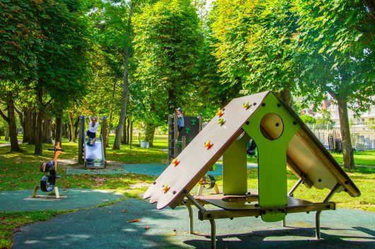 airedejeuxjardinypres2