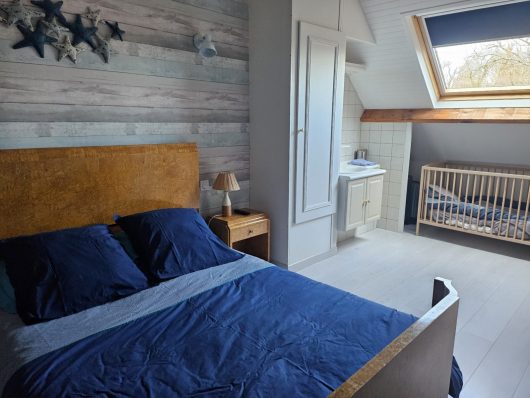 chambres-d-hotes-l-oree-du-bois-chambre-bleu-saint-josse-sur-mer-l-oree-du-bois