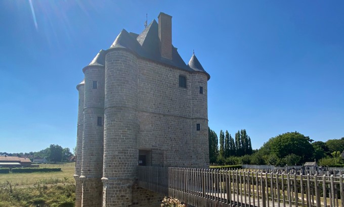 Donjon de Bours - Côte d'Opale - Pour être Mieux