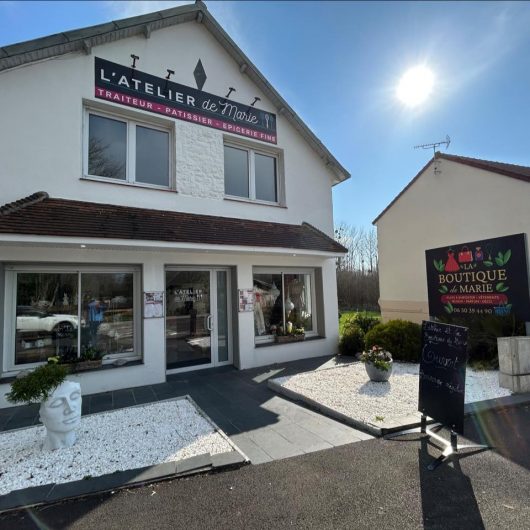 exterieur-de-la-boutique-de-marie-montreuil-sur-mer-la-boutique-de-marie