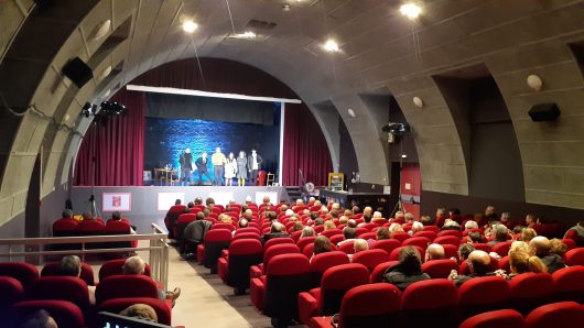 familia-credit-familia-theatre3-11
