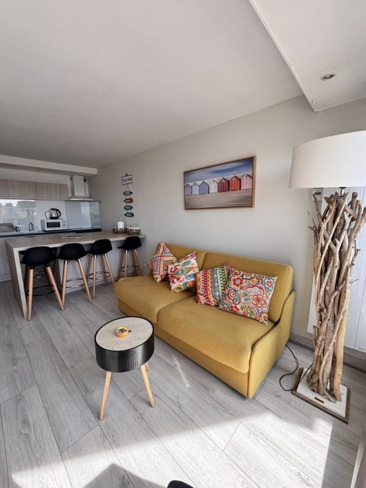 mme-baudot-salon-1-1